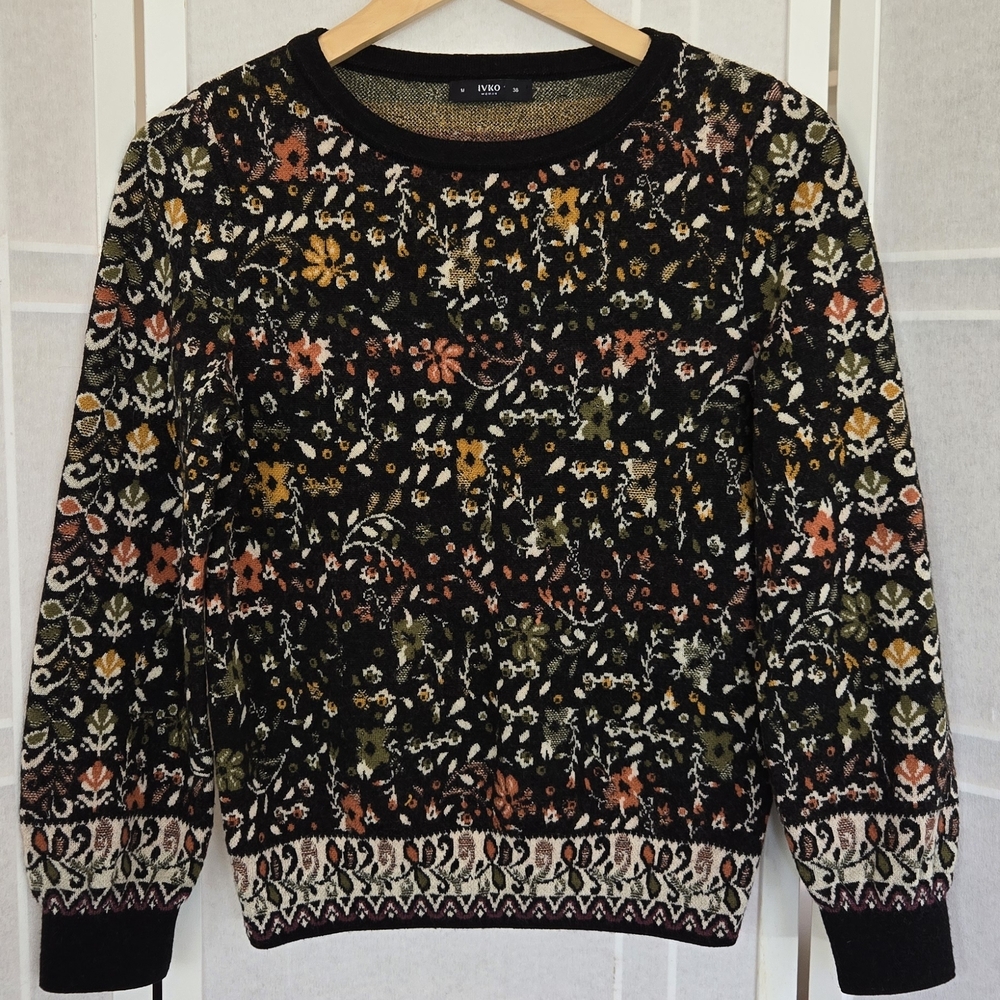 IVKO Multicolor Floral Sweater